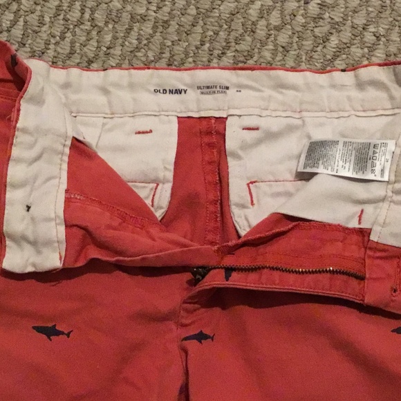 Old Navy Shark Chino Shorts Size 28 Ultimate Slim - Picture 4 of 8